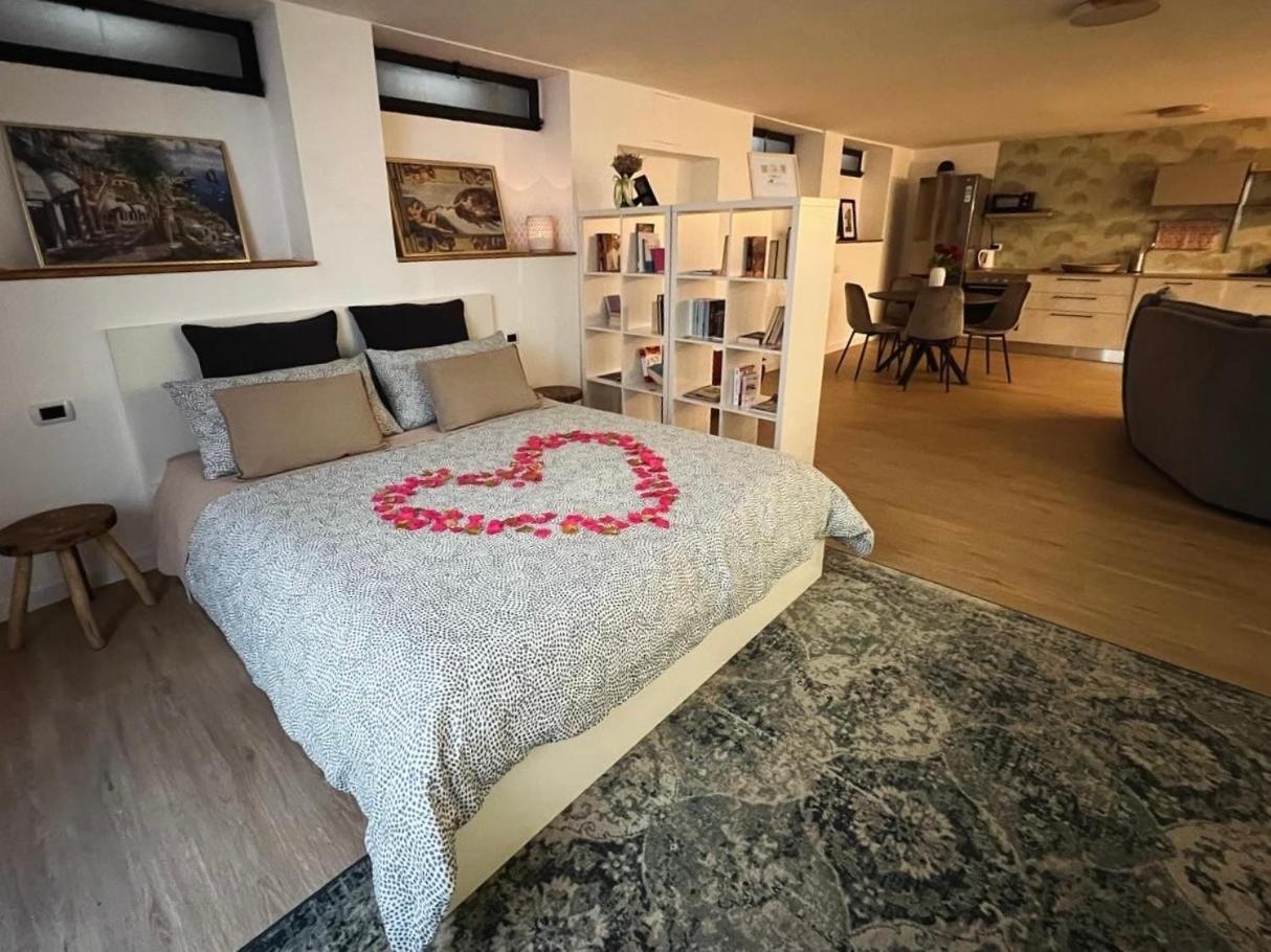 Apartmán La Perla Monza Exteriér fotografie